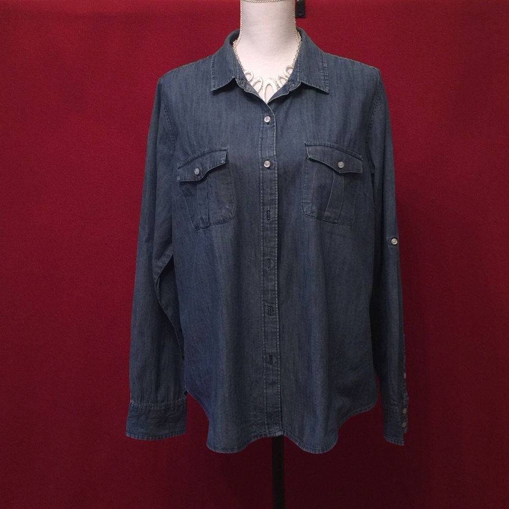 🌻 Faded Glory Denim Shirt 🌻